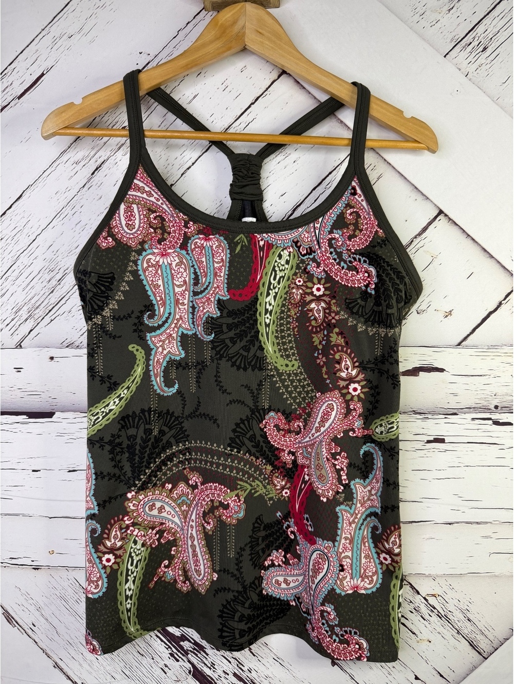Athleta NWOT Pavitra Paisley Tank Top Activewear Yoga Pilates Women’s Large